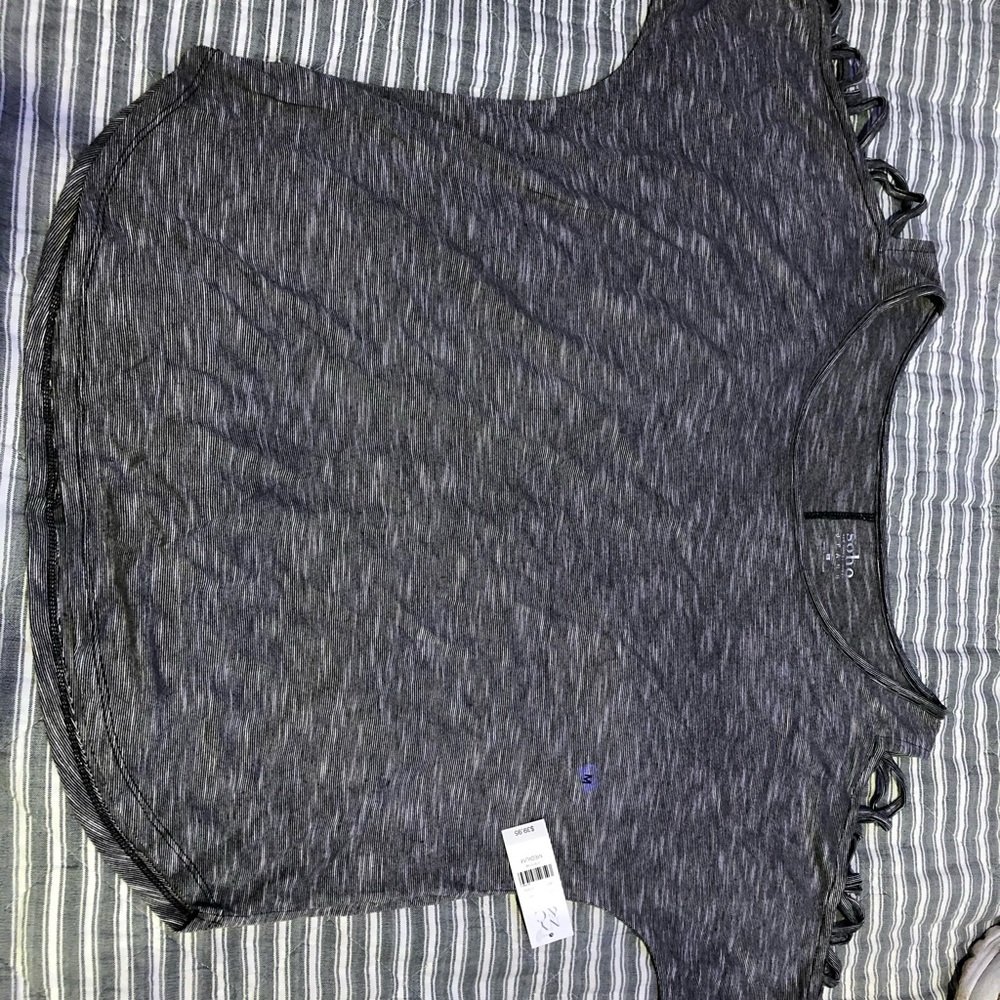 SOHO New York & company NEW grey top